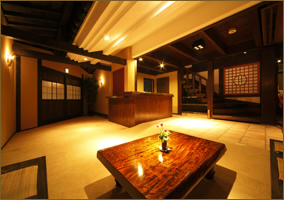 母屋ロビー